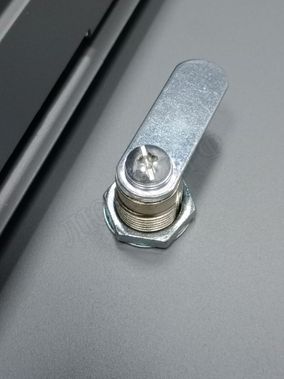 Люк сантехнический Элит усиленный 1 мм с замком 2 створки Люк сантехнический Элит усиленный 1 мм с замком 2 створки