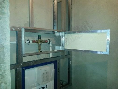 Люк под плитку Нажимной Секрет-Лайт 300*200 Люк под плитку Нажимной Секрет-Лайт 300*200