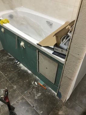 Люк под плитку Нажимной Секрет-Лайт 300*200 Люк под плитку Нажимной Секрет-Лайт 300*200